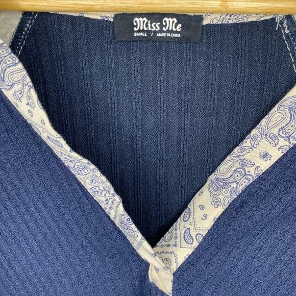 Miss Me Navy Distressed Long Sleeve Henley V-Neck Paisley Oversized Top - Picture 4 of 7